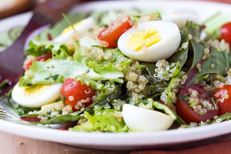 Protein-Cobb-Salad-with-Quinoa-750x500