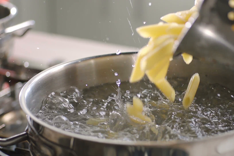 pasta_hot_water
