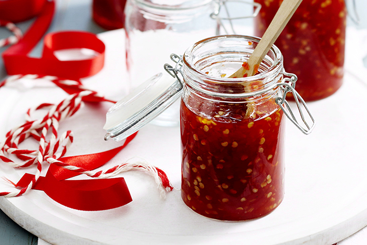 Jennene's masterclass - Spice up your pantry - Sweet chilli sauce